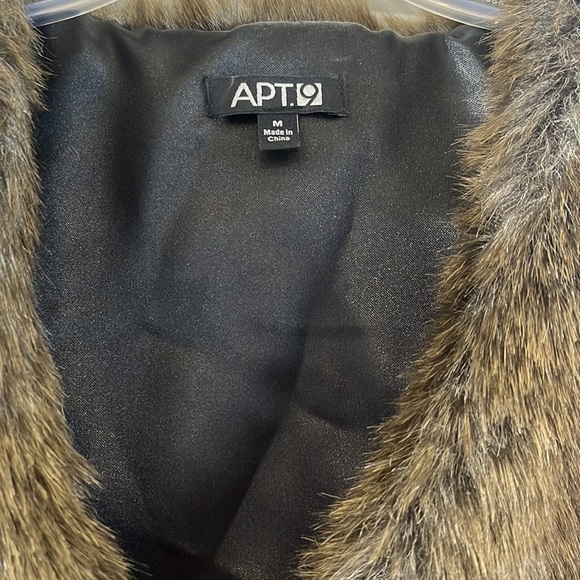 Apt 9 faux fur vest - Picture 2 of 5